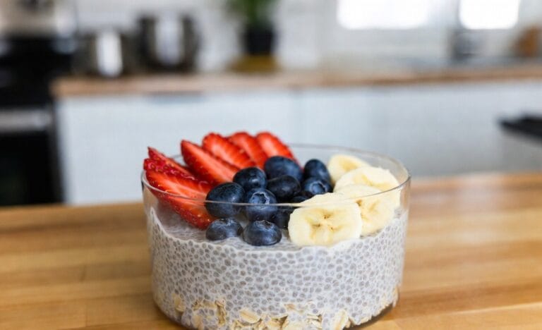Tropical Smoothie Chia Oatmeal Pudding Recipe